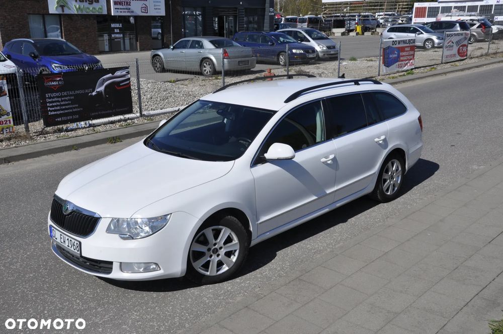 Skoda Superb 2.0 TDI DSG Exclusive - 4