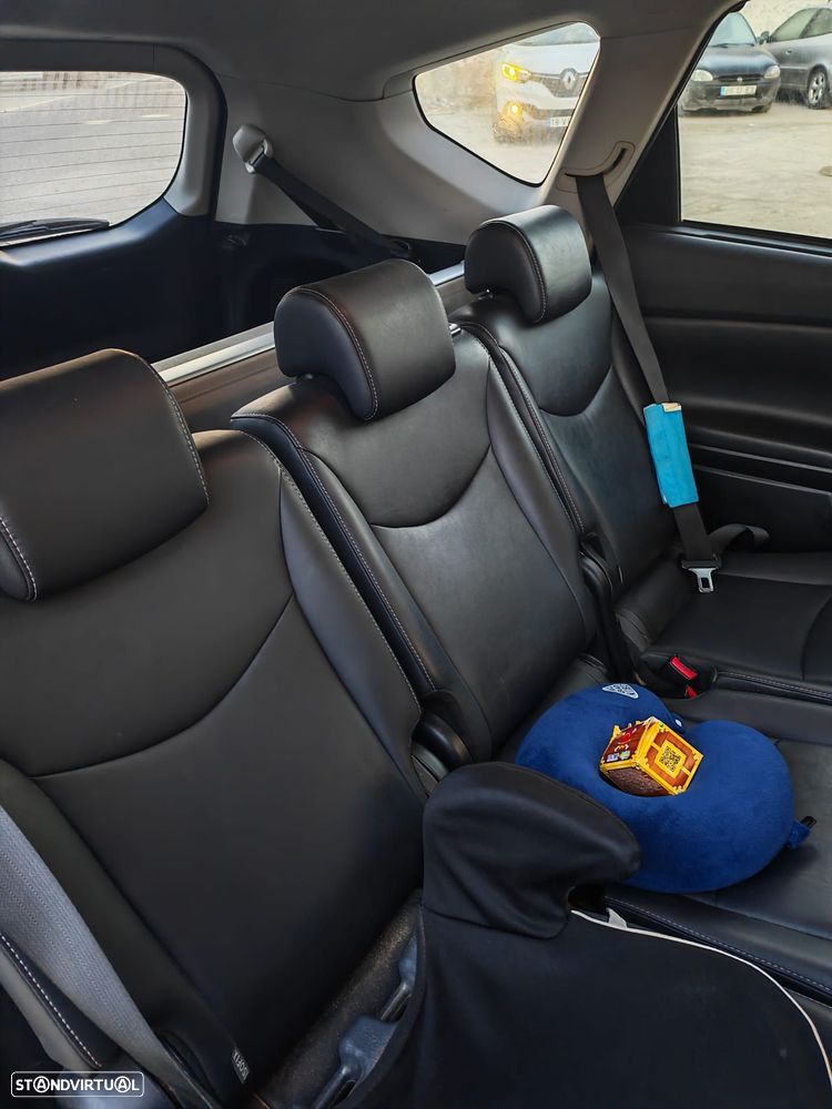 Toyota Prius+ - 11