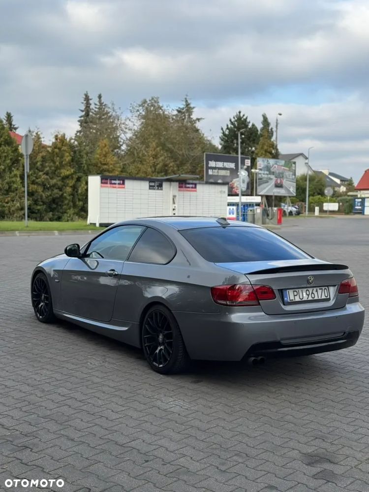 BMW Seria 3 320d - 4