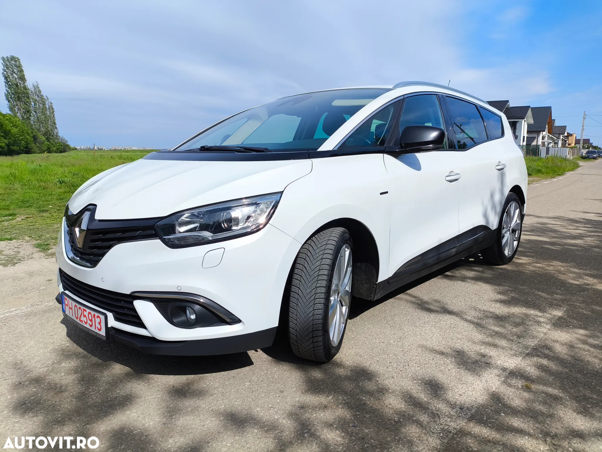 Renault Grand Scenic BLUE dCi 150 EDC Deluxe-Paket LIMITED - 2