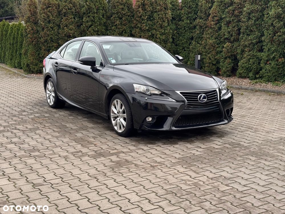 Lexus IS 300h Elegance - 1
