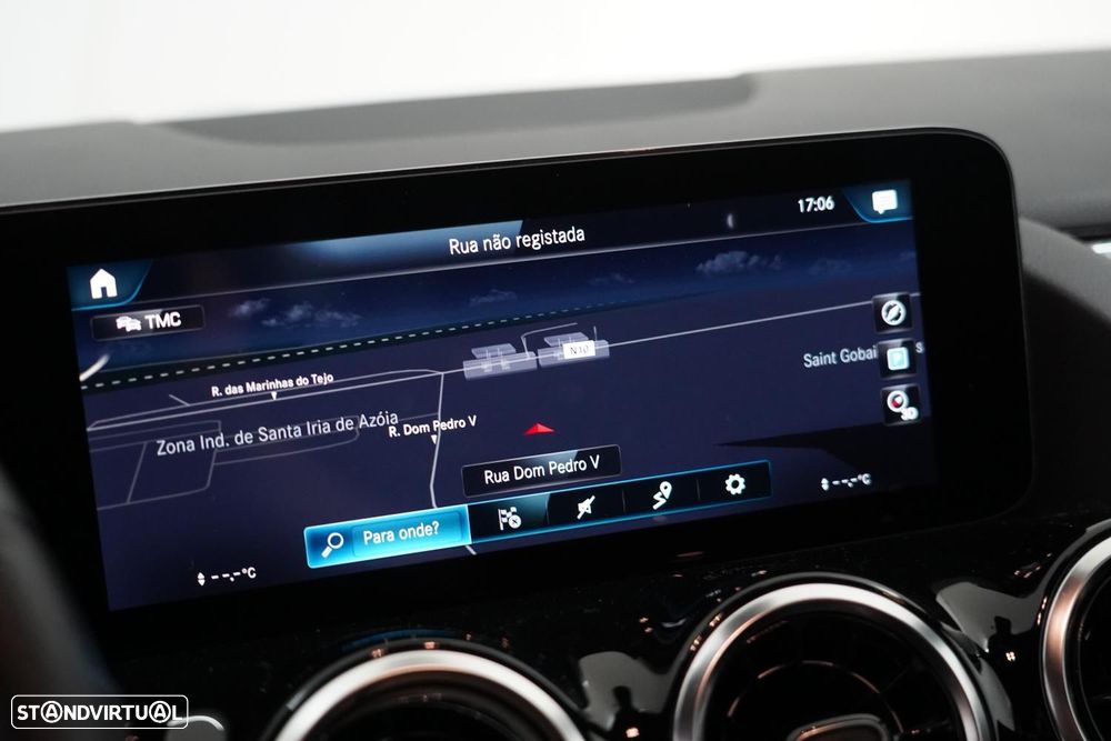 Mercedes-Benz GLA 180 d AMG Line - 12