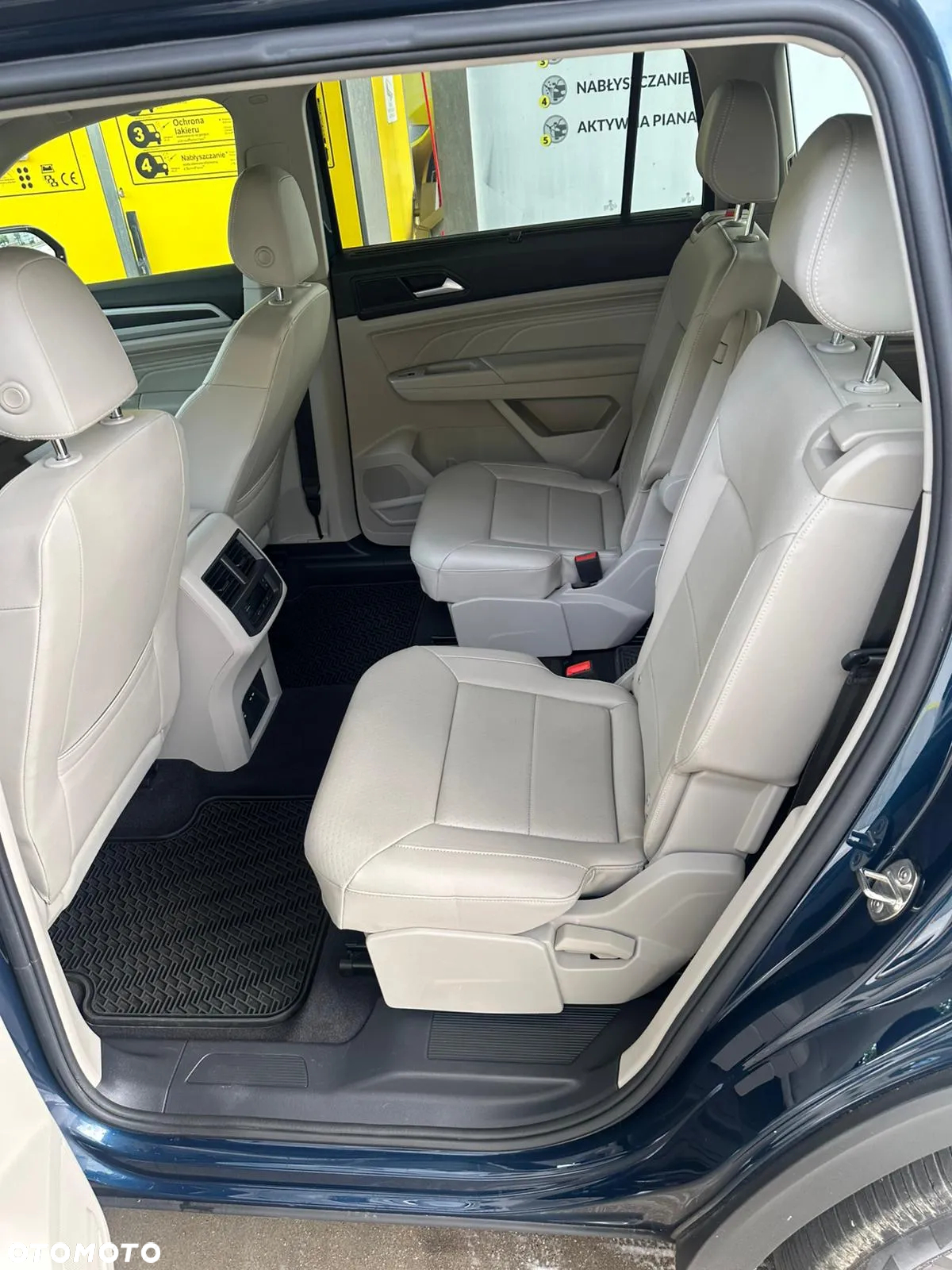 Volkswagen Atlas - 12
