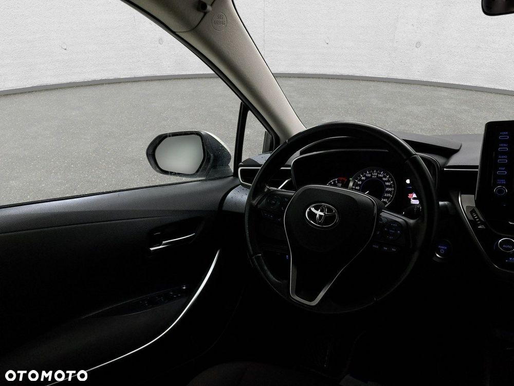 Toyota Corolla - 10