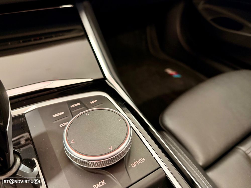 BMW 420 d Desportiva M Auto - 33