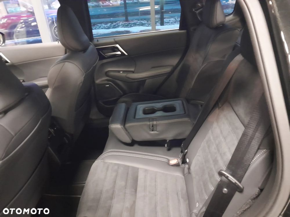 Mitsubishi Outlander Intense - 19