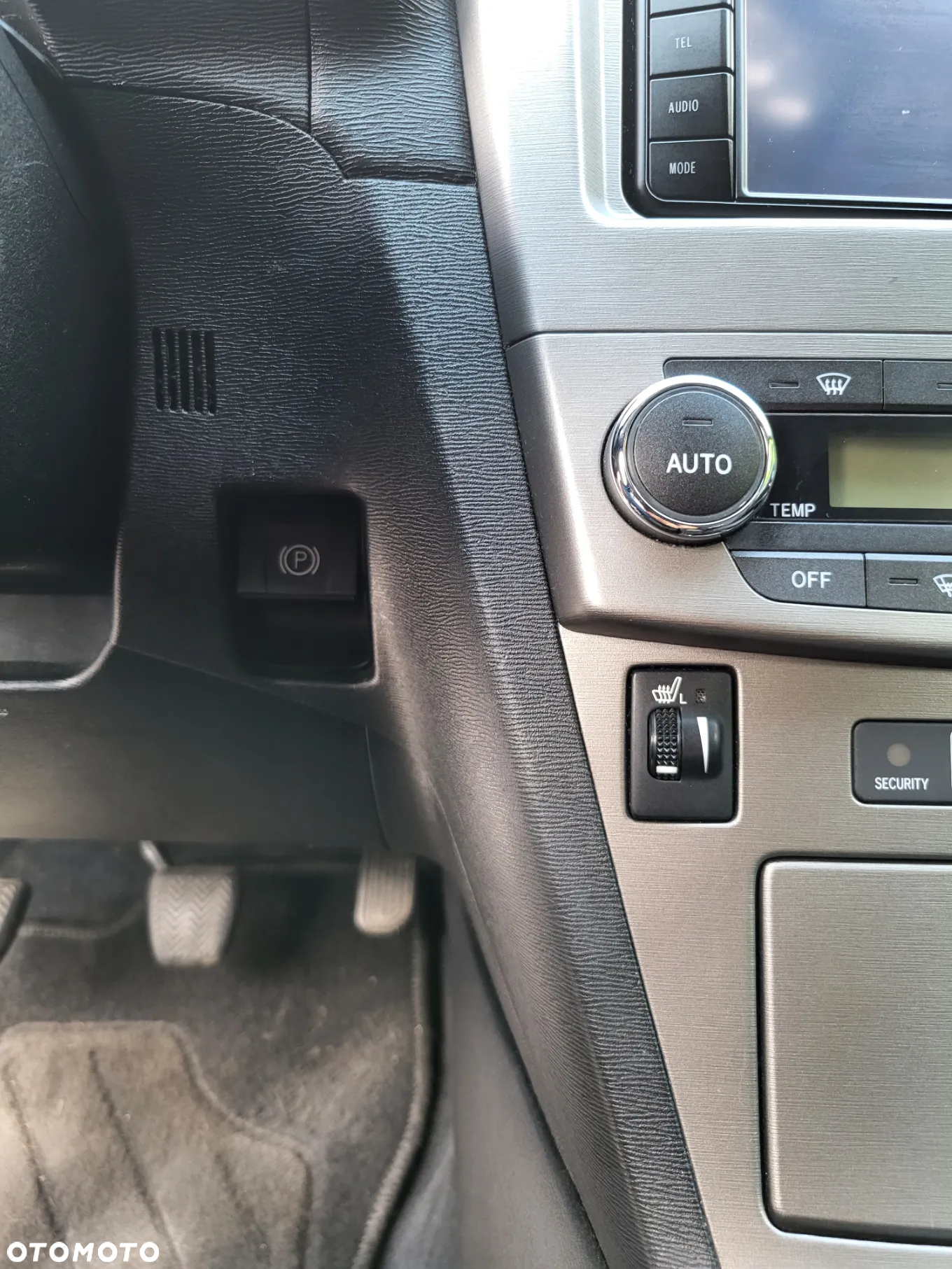 Toyota Avensis - 20