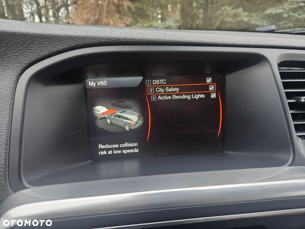 Volvo V60 DRIVe Summum - 27