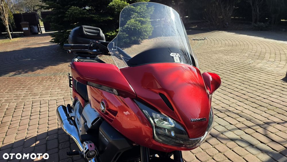 Honda CTX - 8