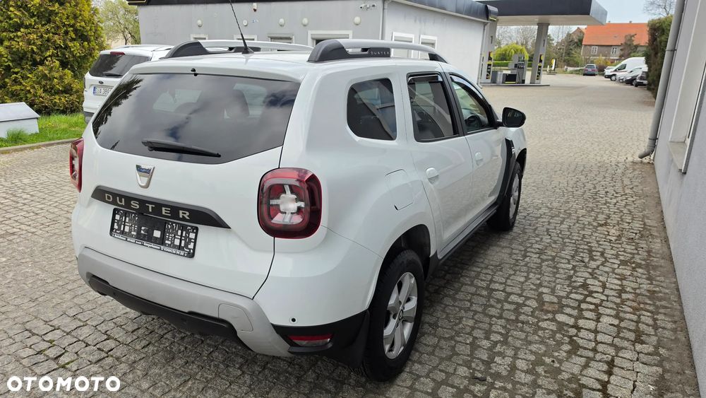 Dacia Duster 1.6 SCe Prestige - 4