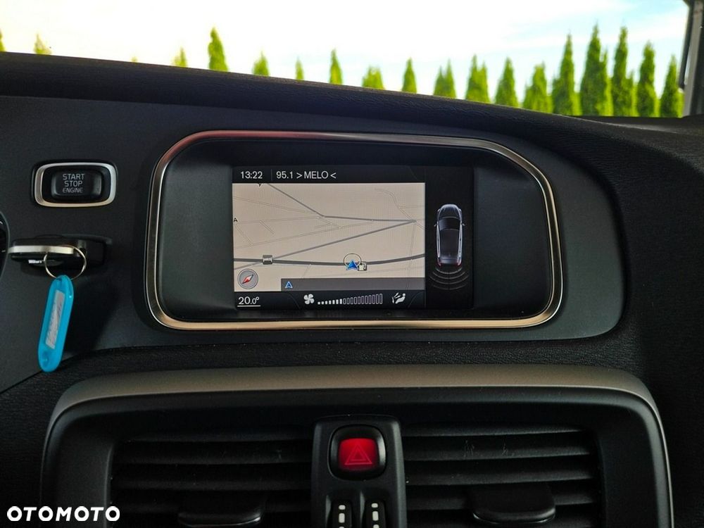 Volvo V40 D2 Momentum - 22