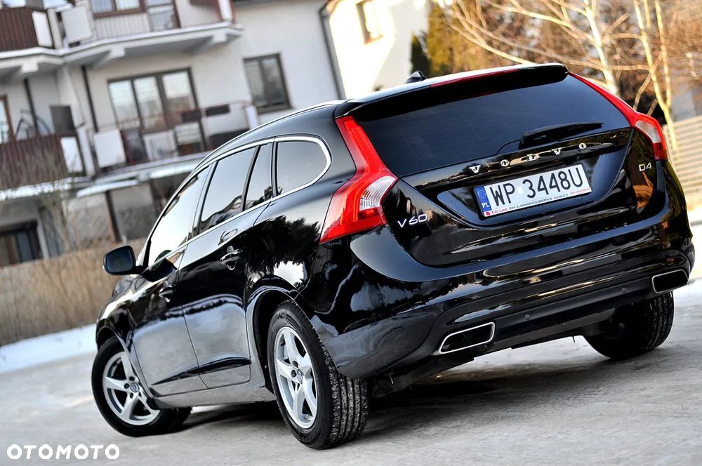 Volvo V60 D4 Geartronic Summum - 10