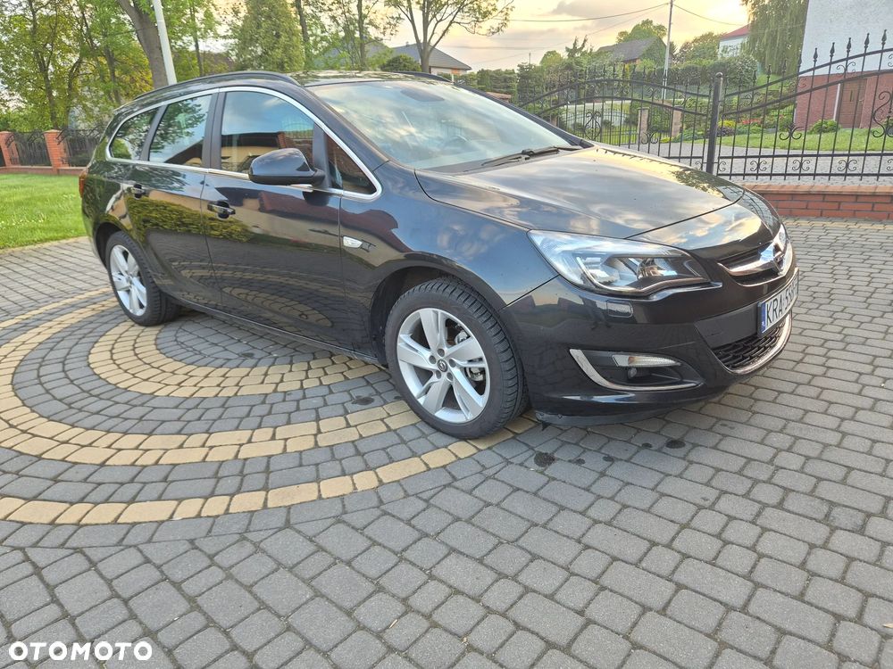 Opel Astra 1.4 T Sport S&S - 4