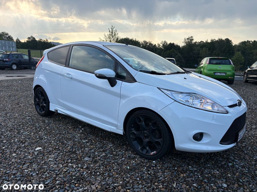 Ford Fiesta - 4