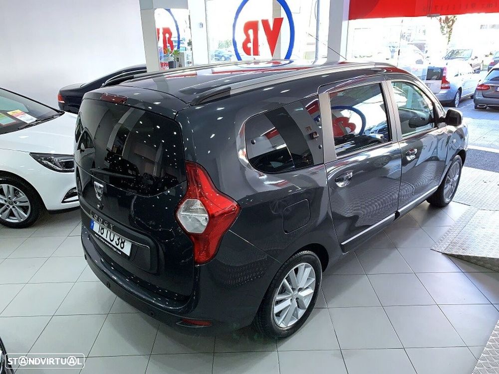 Dacia Lodgy 1.2 TCe Confort 7L - 2