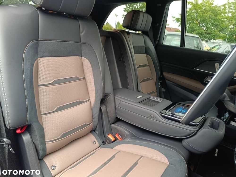 Mercedes-Benz GLS AMG 63 4Matic+ AMG Speedshift TCT 9G - 26