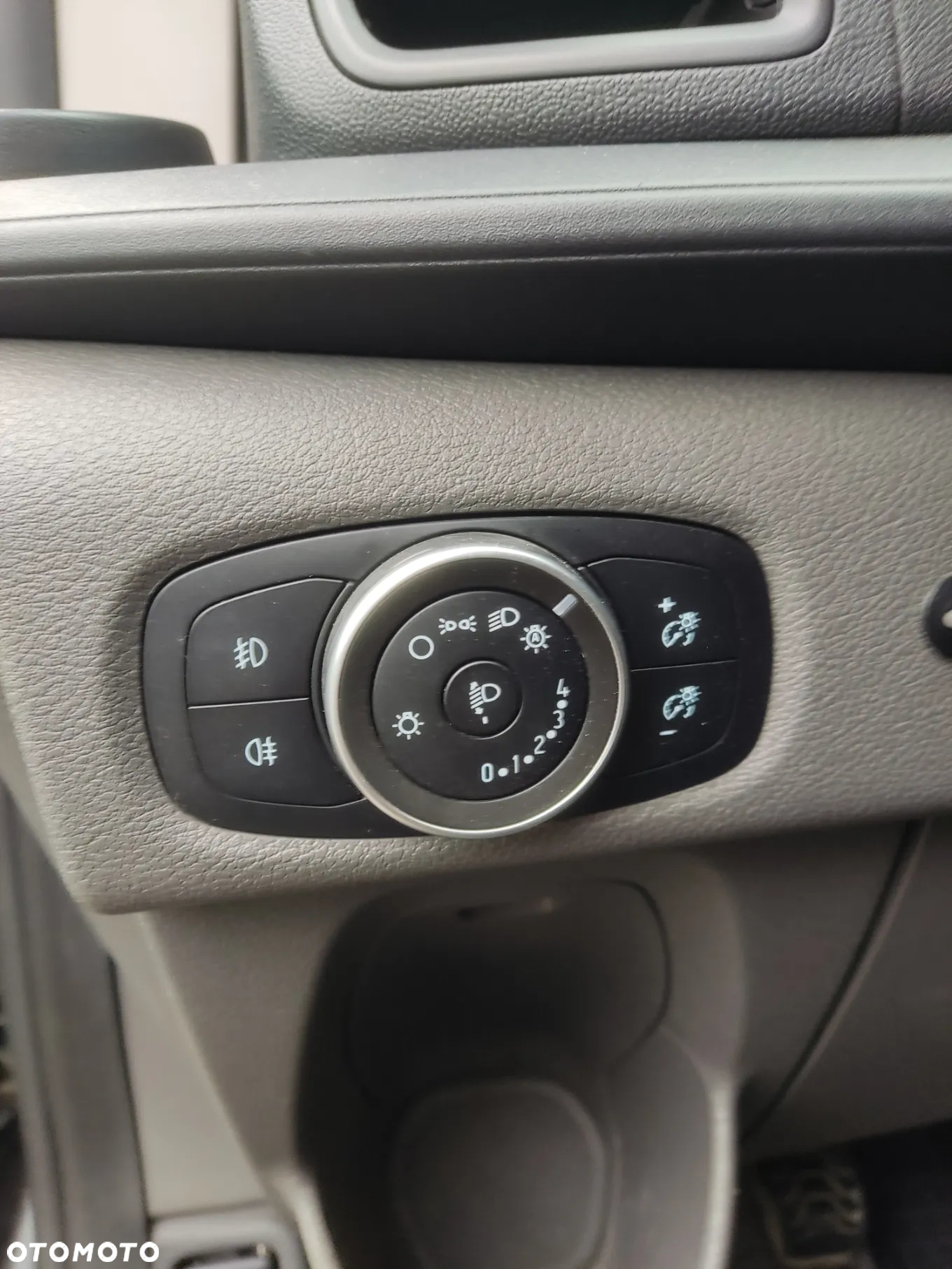 Ford Transit Custom - 12