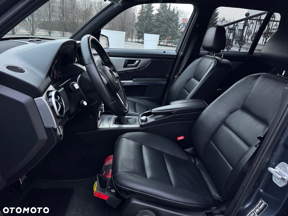 Mercedes-Benz GLK 220 CDI (BlueEFFICIENCY) - 27