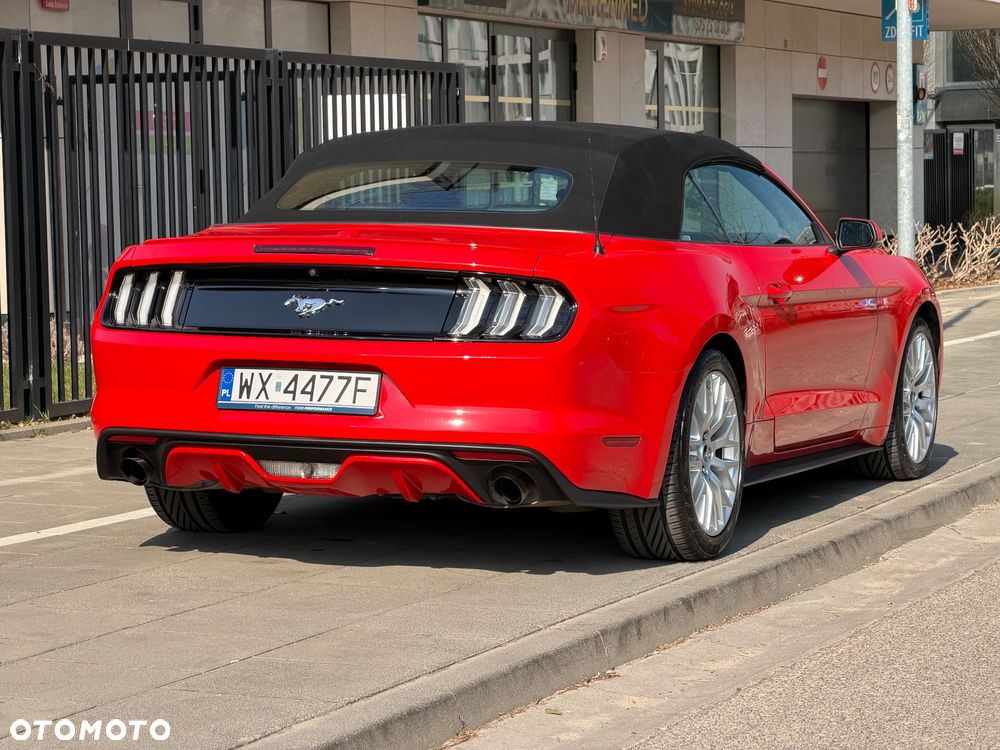 Ford Mustang - 35