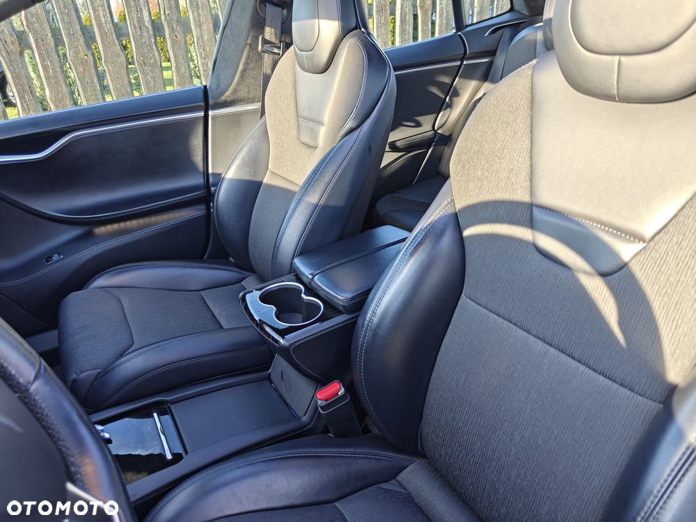 Tesla Model S Long Range Plus - 18