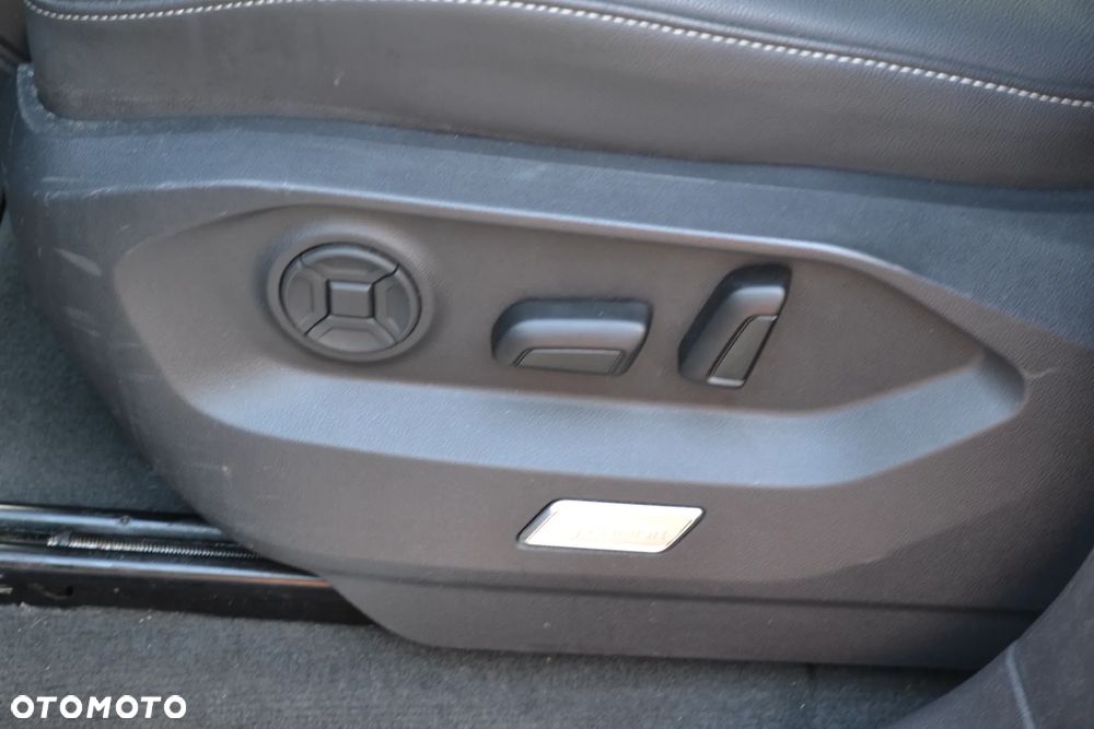 Volkswagen Touareg 3.0 V6 TFSI Plug-In Hybrid 4Mot Atmosphere - 8