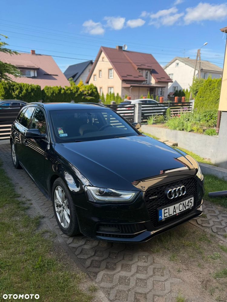 Audi A4 Avant 2.0 TDI DPF quattro S line Sportpaket - 2