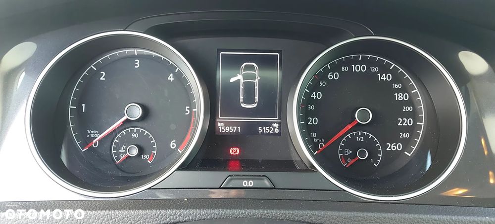 Volkswagen Golf 1.6 TDI Sound - 20