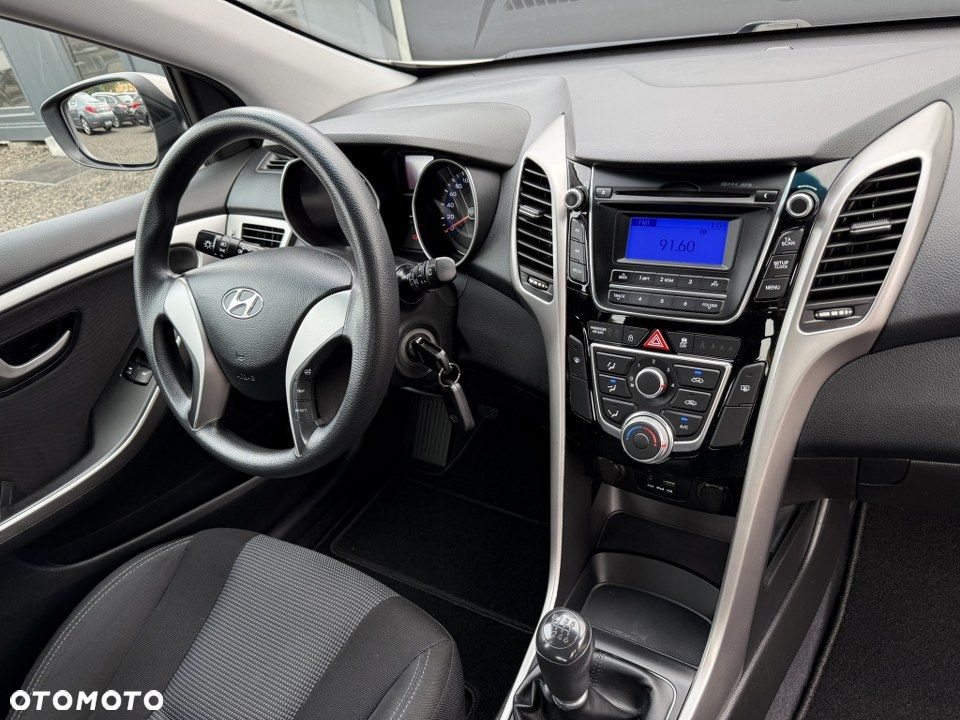 Hyundai i30 1.4 Premiere Comfort - 30
