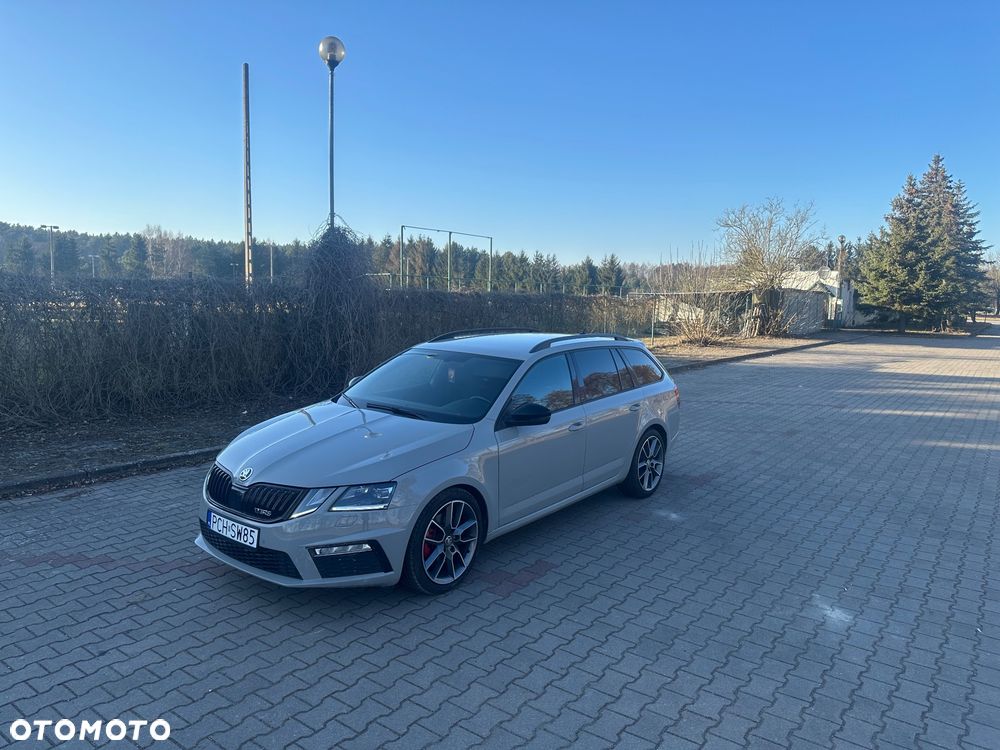 Skoda Octavia 2.0 TDI DSG RS - 1