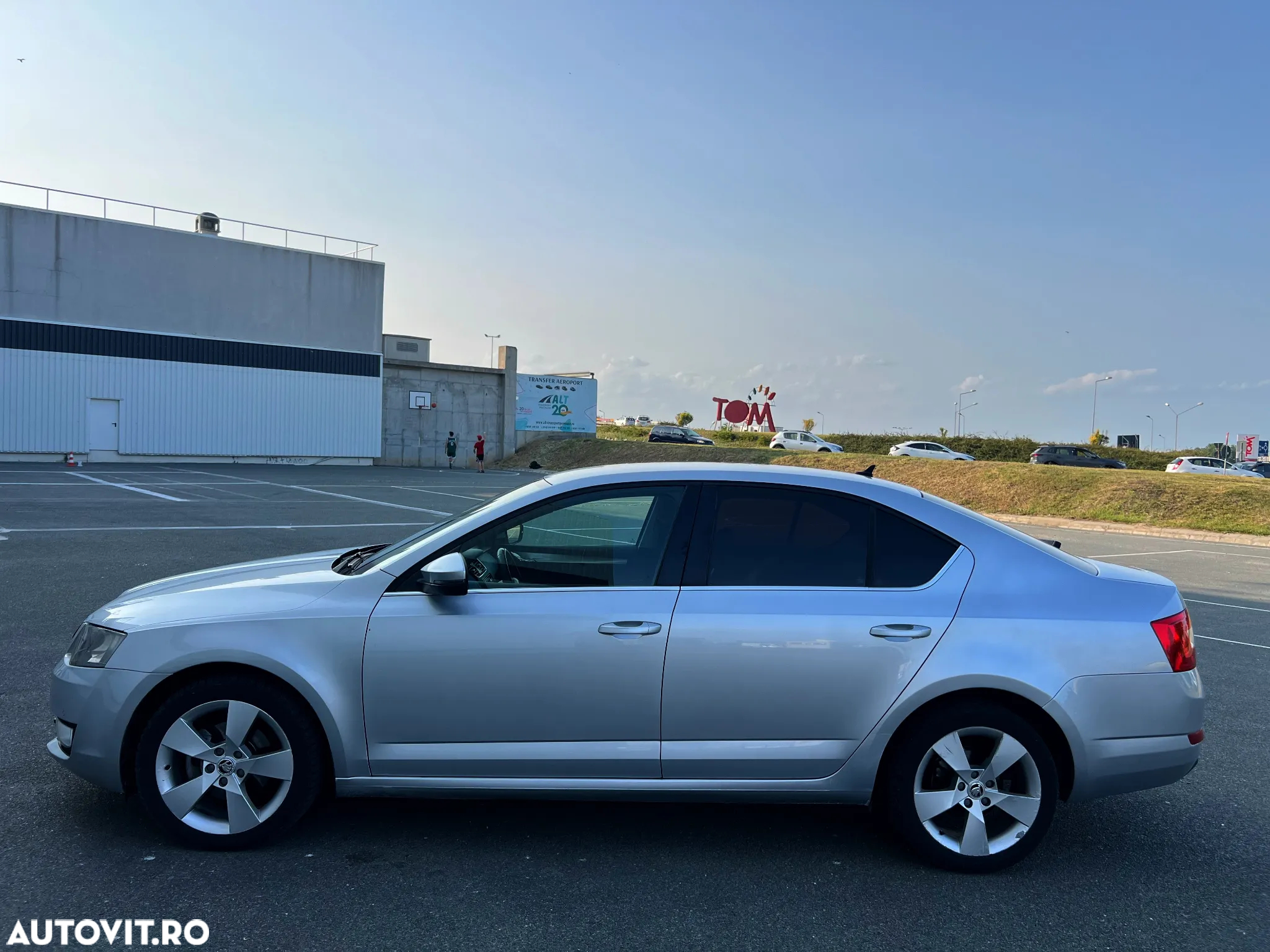 Skoda Octavia 2.0 TDI DSG Clever - 5