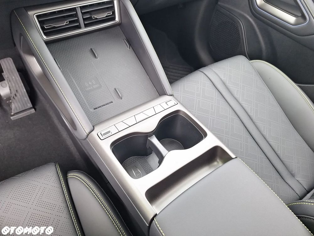 BYD Atto 2 DM-i - 18