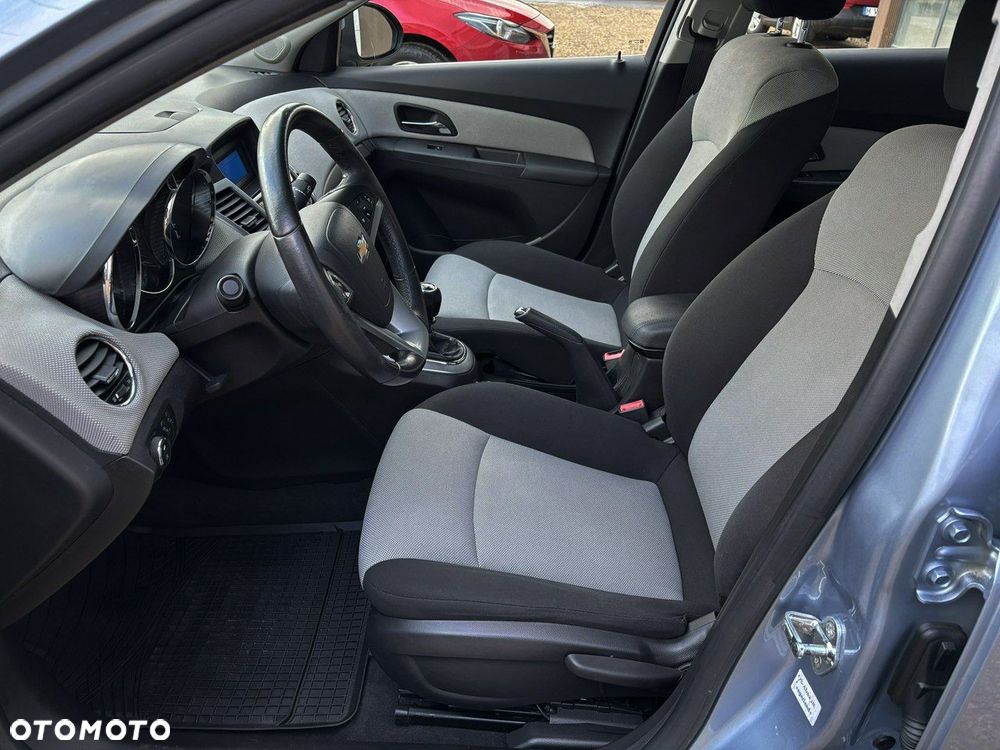Chevrolet Cruze 2.0 D LT+ - 14