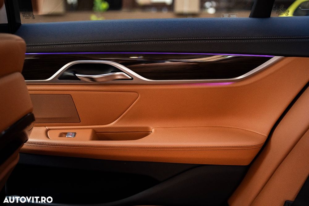 BMW Seria 7 730d - 28