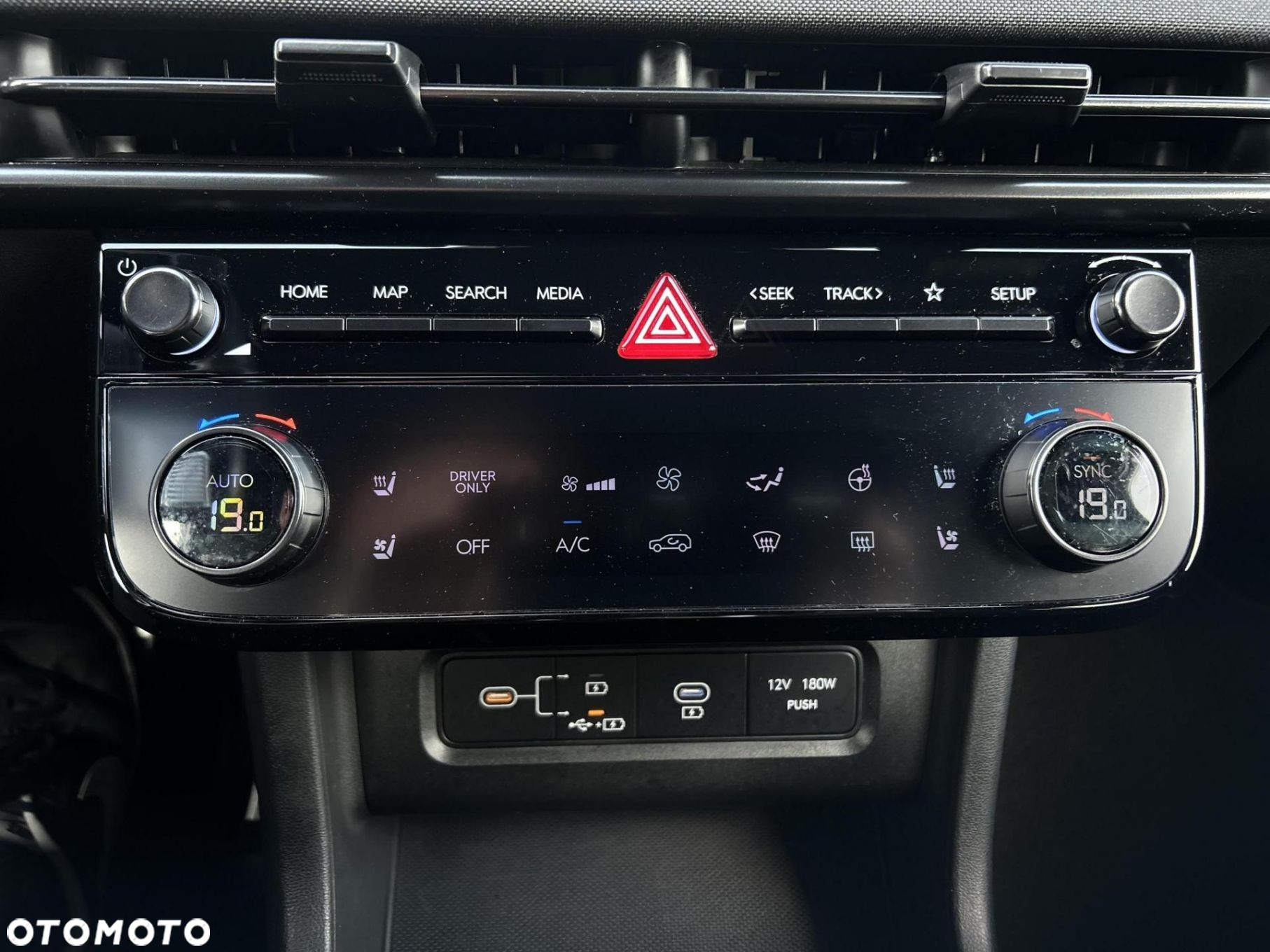 Hyundai Tucson - 24