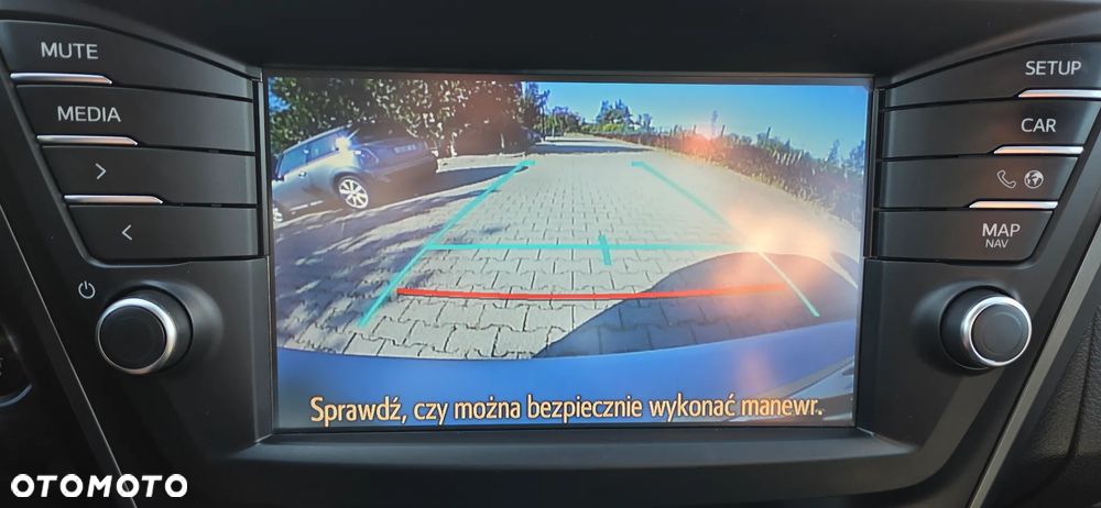 Toyota Avensis 1.8 Premium MS - 10