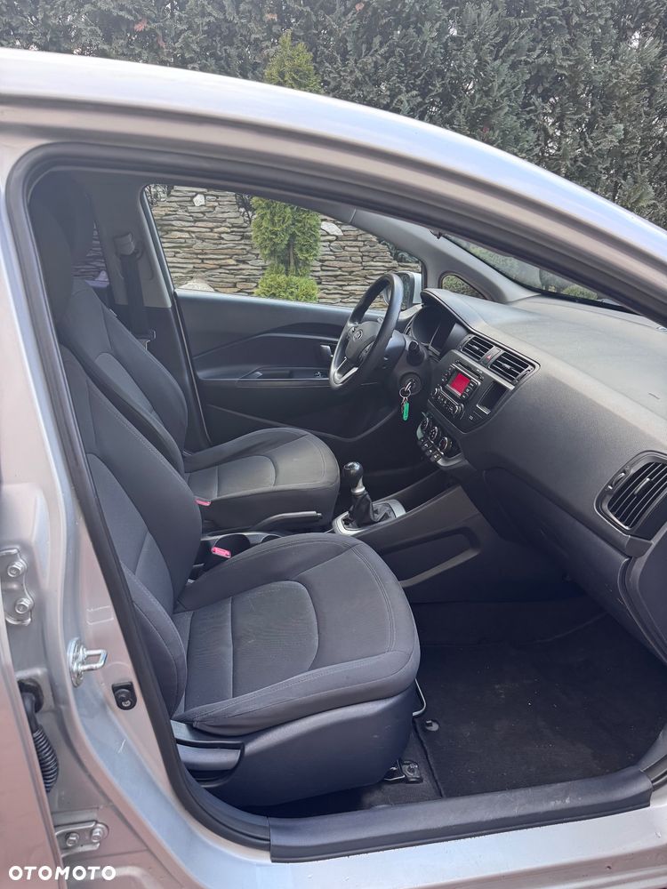 Kia Rio 1.2 M (klm) - 12