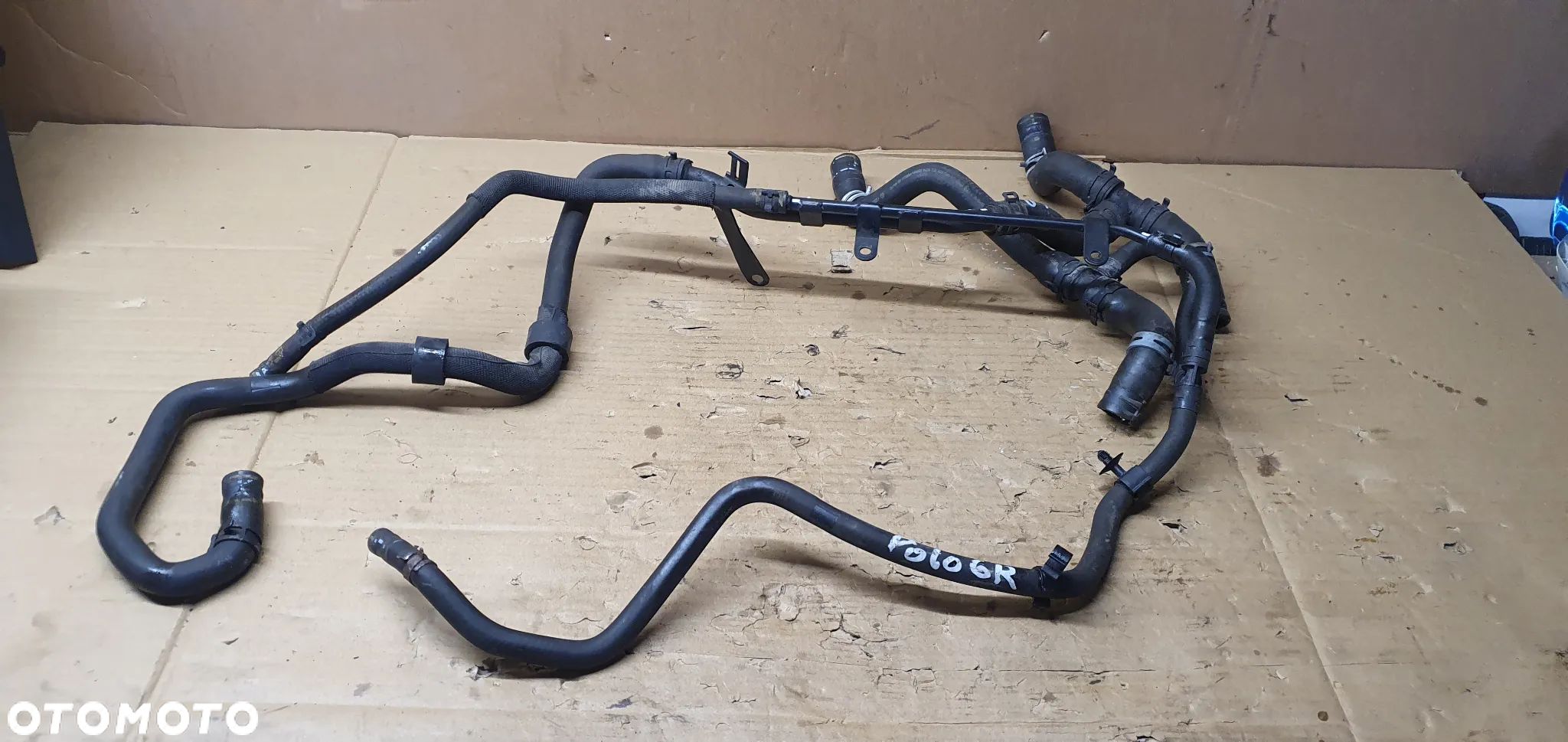 Przewód wąż wody rurka VW Polo V 6R 1.0 3C0121109 - 1