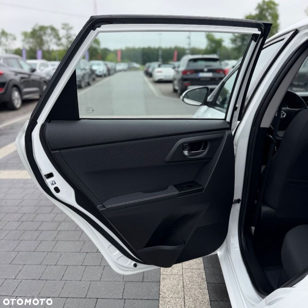Toyota Auris - 15