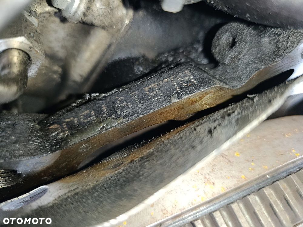 SILNIK VW GOLF V BLS 1.9 TDI 105KM - 2
