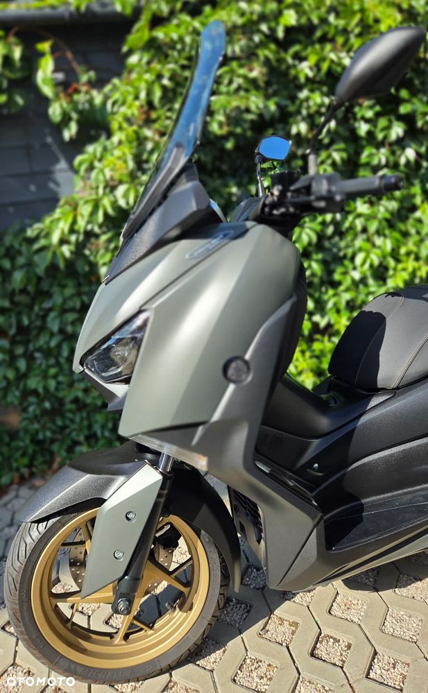 Yamaha X-max - 9