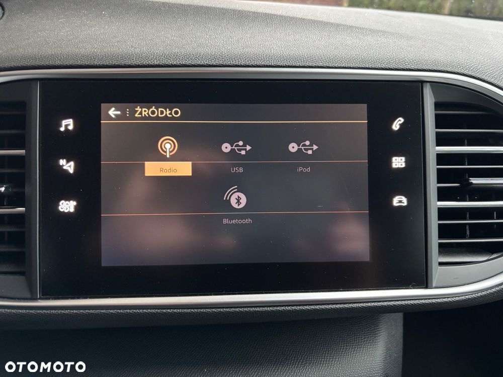 Peugeot 308 1.2 PureTech Allure S&S - 15