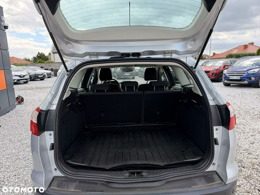 Ford Focus 1.6 TDCi DPF SYNC Edition - 13