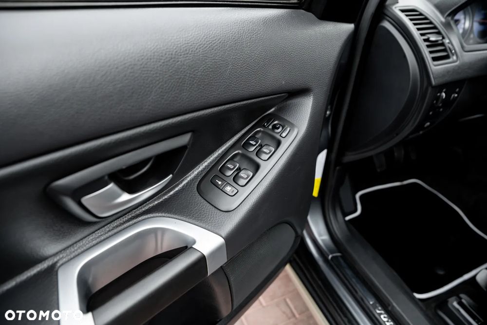 Volvo XC 90 D5 Kinetic - 19