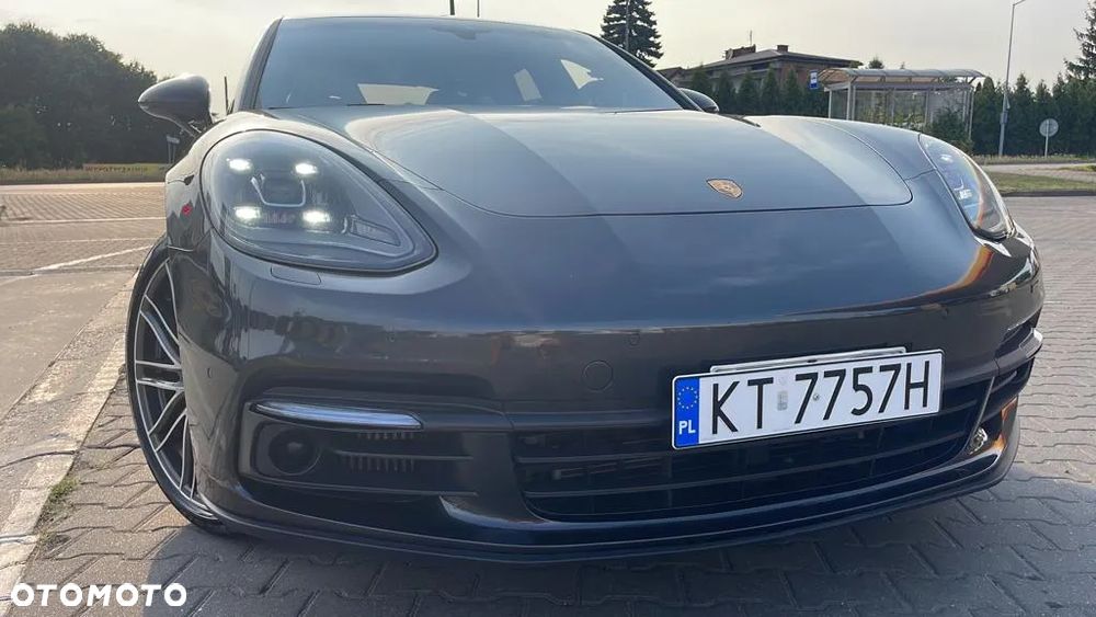 Porsche Panamera 4S Executive - 3