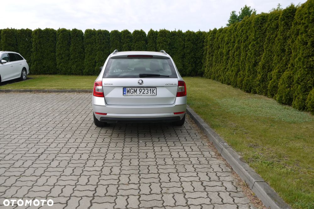 Skoda Octavia 2.0 TDI Style DSG - 13