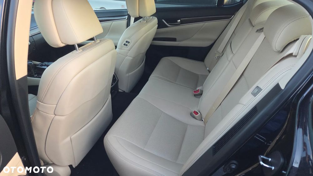 Lexus GS 450h Luxury Line - 32