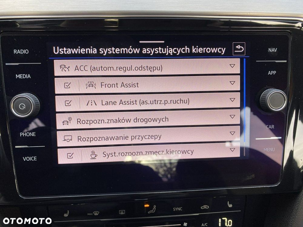 Volkswagen Passat 1.5 TSI EVO Elegance DSG - 26