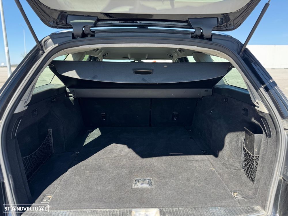 Mercedes-Benz E 200 - 9