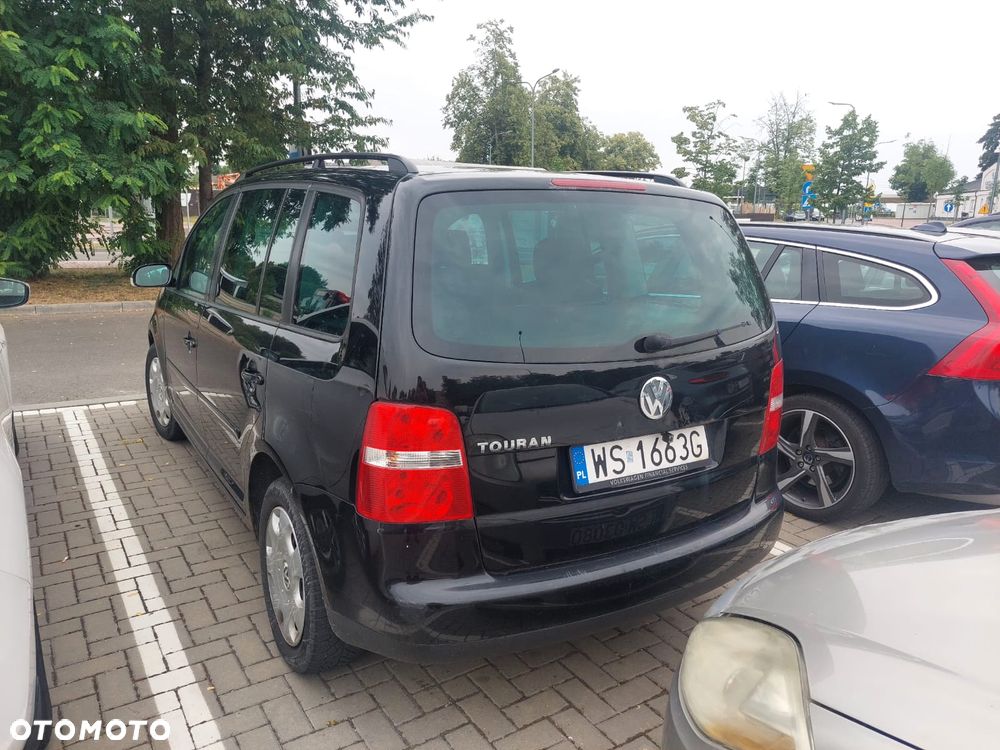 Volkswagen Touran 1.6 Basis - 3