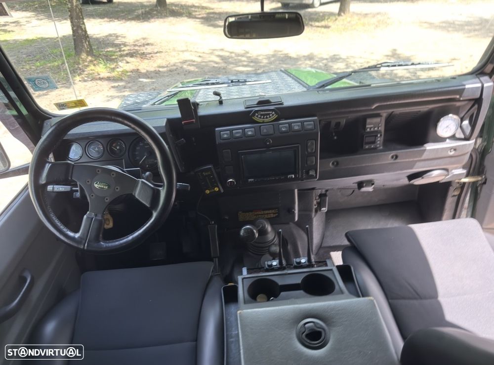 Land Rover Defender 110 2.5 Td5 E - 12